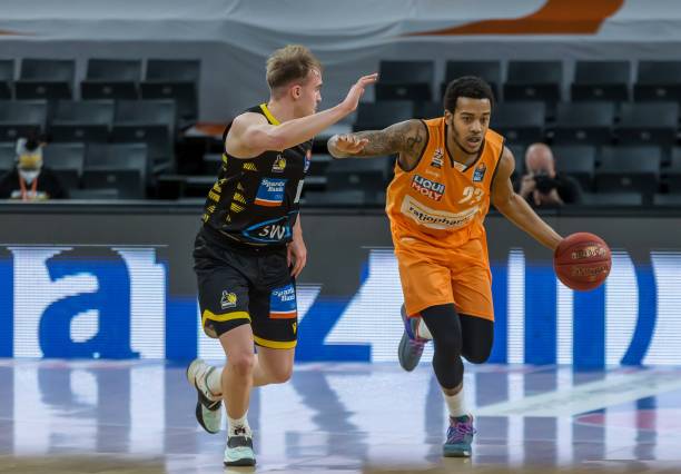 更注重整体 更注重整体