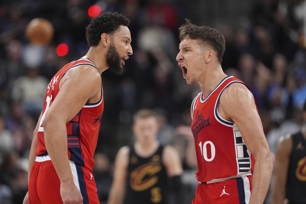 他在赛季后 他在赛季后