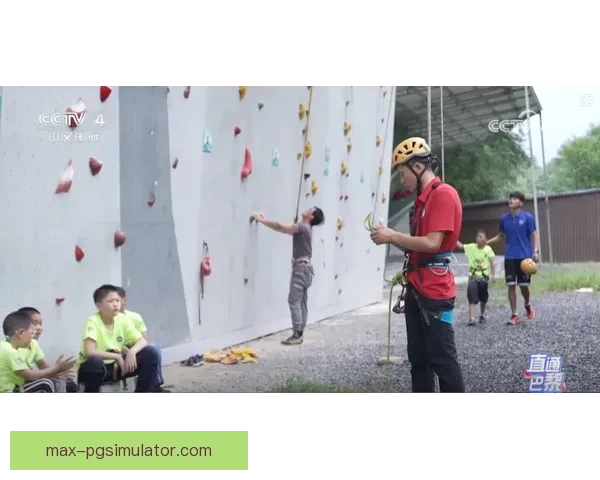 精彩绝伦！攀岩赛事掀起热潮